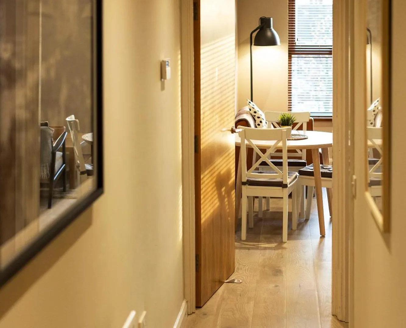 The Titanic -1Bd Trendy Ap -Gold Short Term Stays Belfast United Kingdom