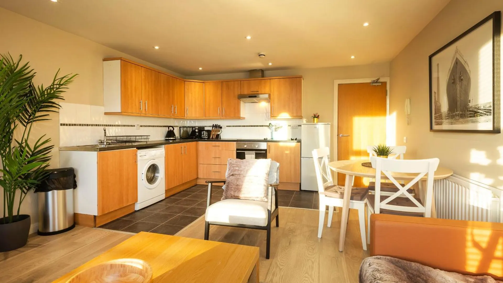 Apartment The Titanic -1Bd Trendy Ap -Gold Short Term Stays Belfast